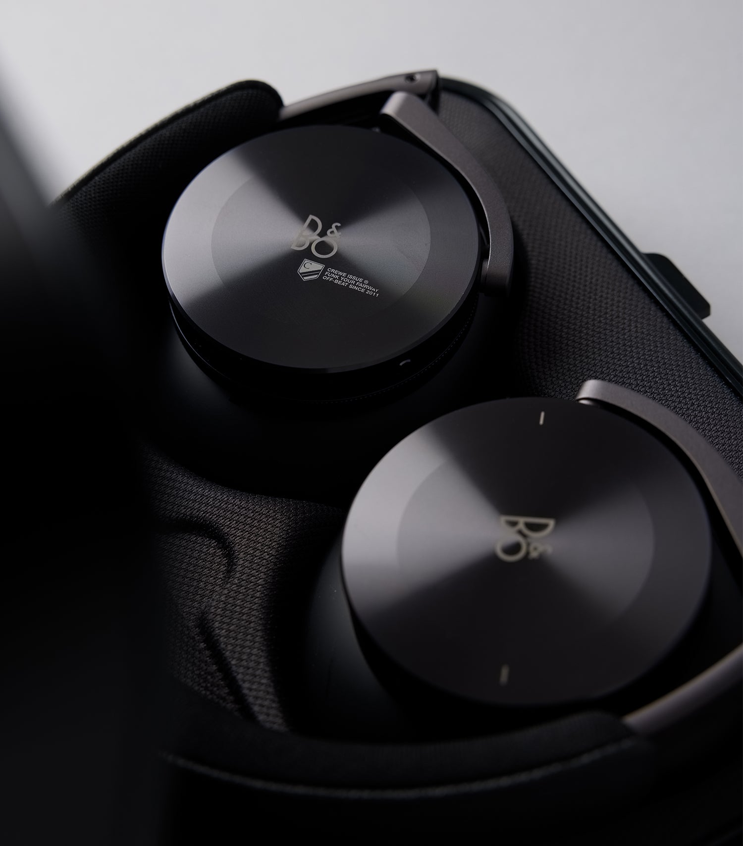Bang & Olufsen Beoplay H95 Headphones - Black